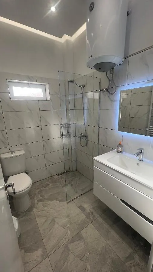 Lejlighed Colorful Comfy Condo Central Tirana Albanien