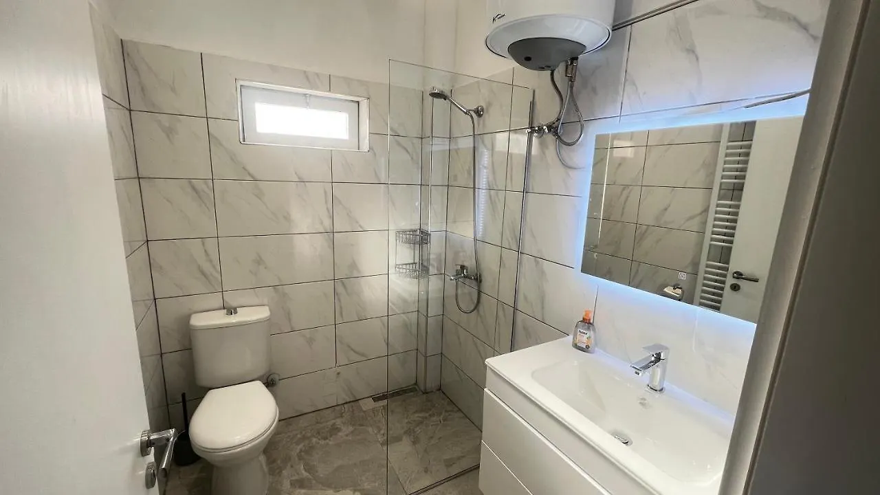 Colorful Comfy Condo Central Tirana